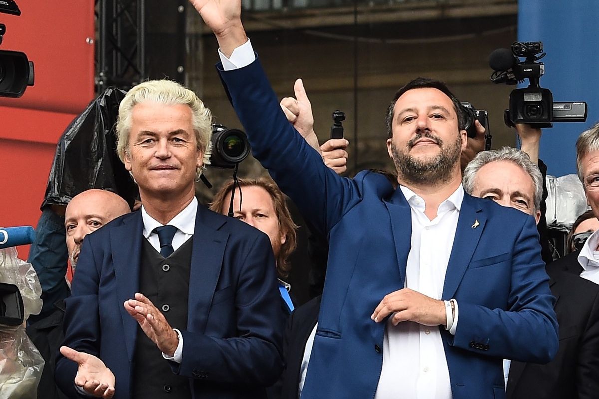 Salvini esulta per la vittoria dell’ultradestra di Wilders