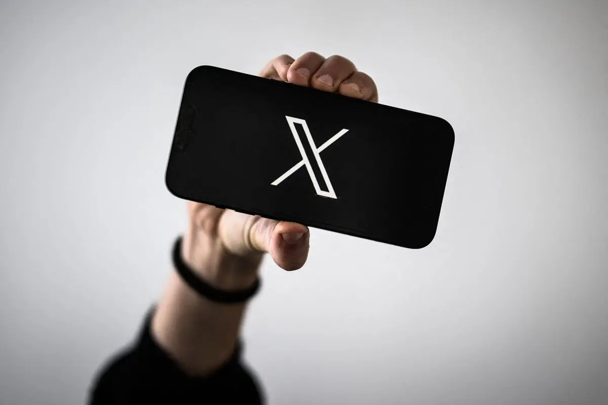 Logo X
