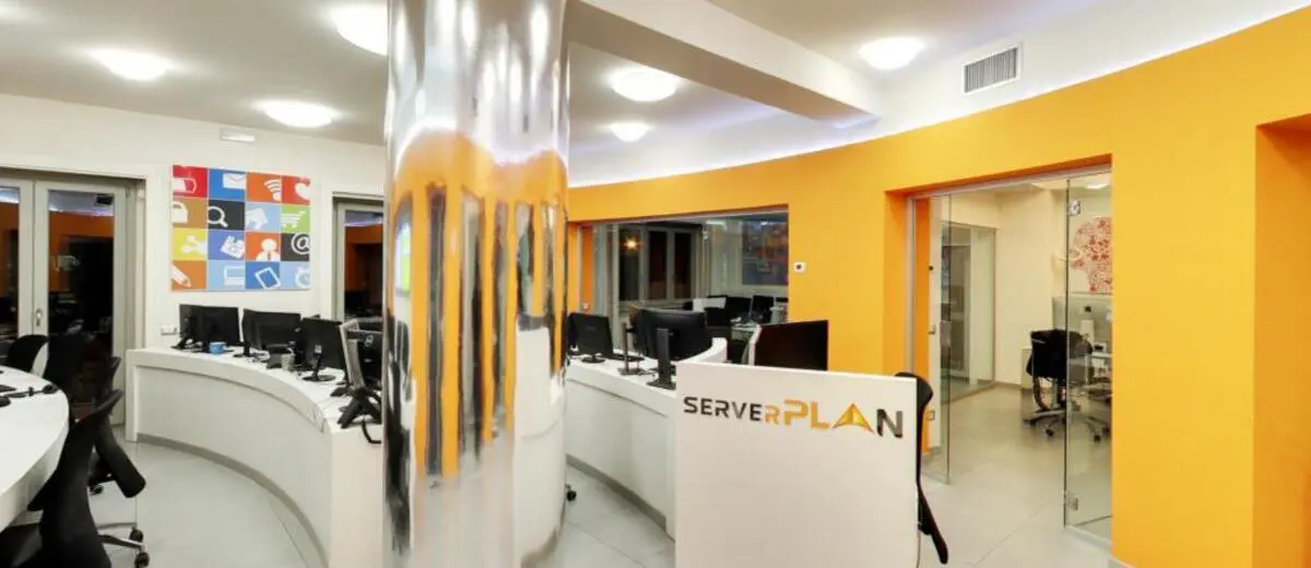Postazioni per il supporto tecnico di Serverplan