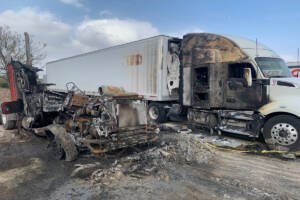 incidente con camion bruciato