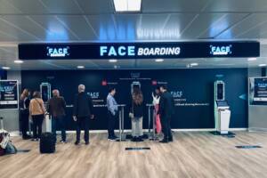 Face boarding aereoporto