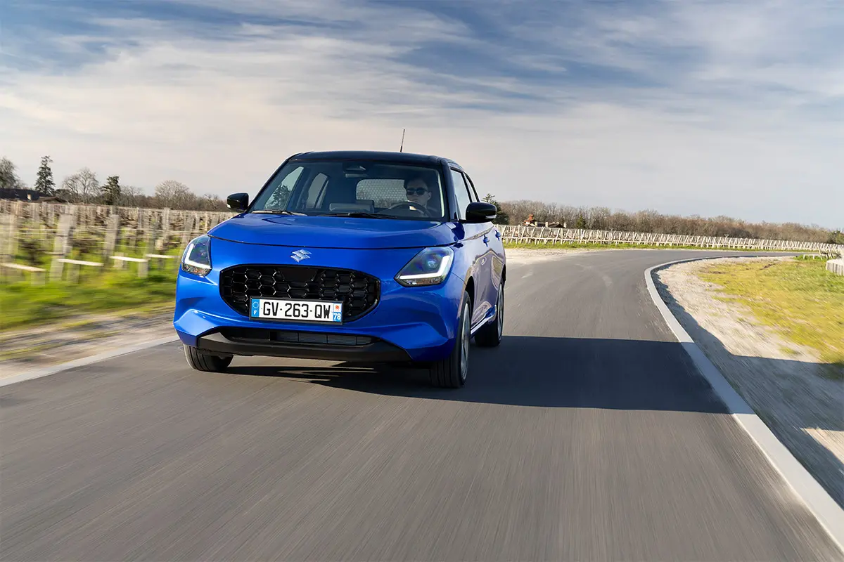 Nuova Suzuki Swift Hybrid