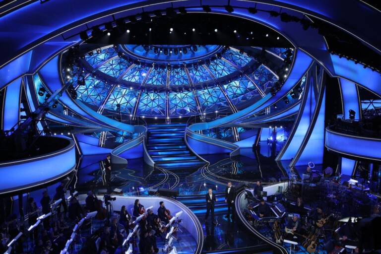 Biglietti Sanremo 2025 c'è ancora tempo per comprarli, ecco come