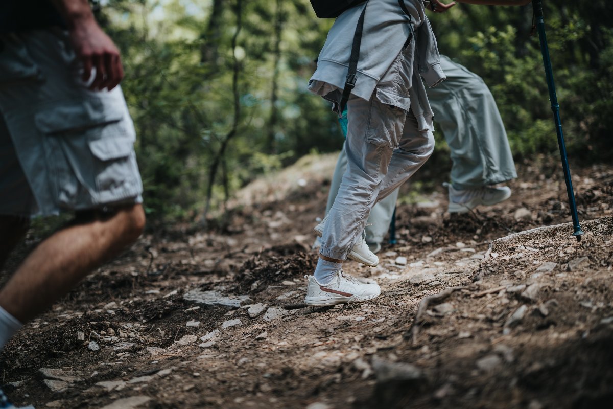 Abbigliamento trekking in montagna