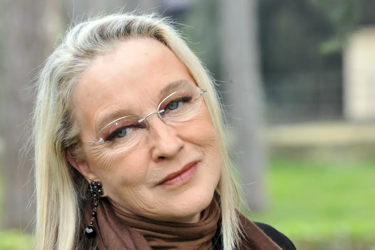 Eleonora Giorgi ricoverata in una clinica e in terapia del dolore