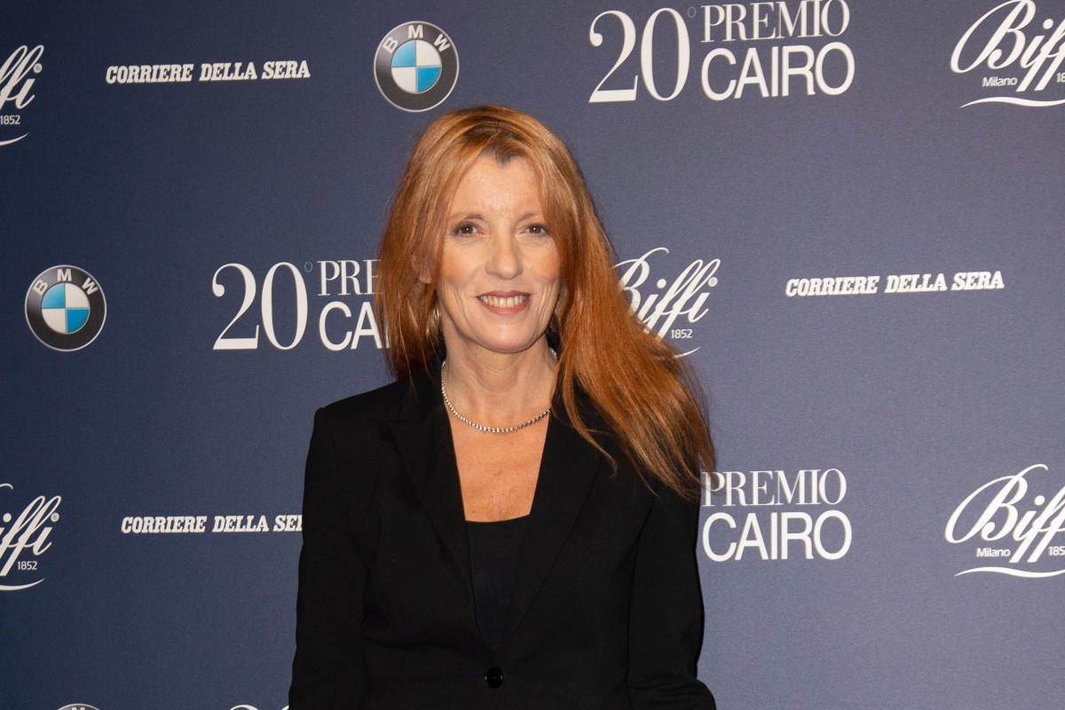 Michela Vittoria Brambilla in primo piano con un outfit total black