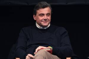 Un primo piano di Carlo Calenda