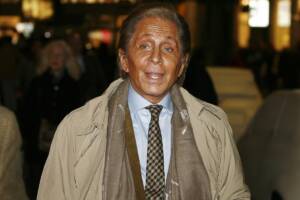 lo stilista italiano Valentino