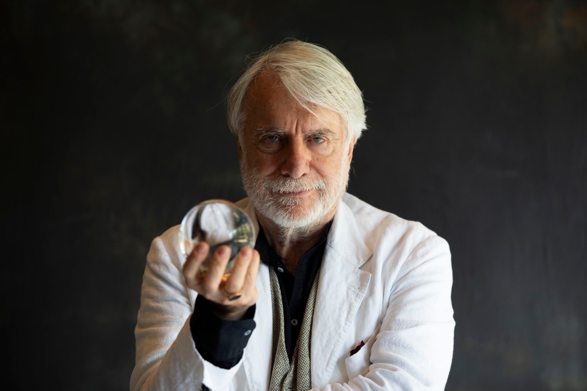 Un primo piano di Paolo Crepet 
