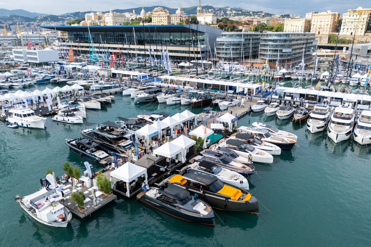 Super Yacths al Salone Nautico di Genova