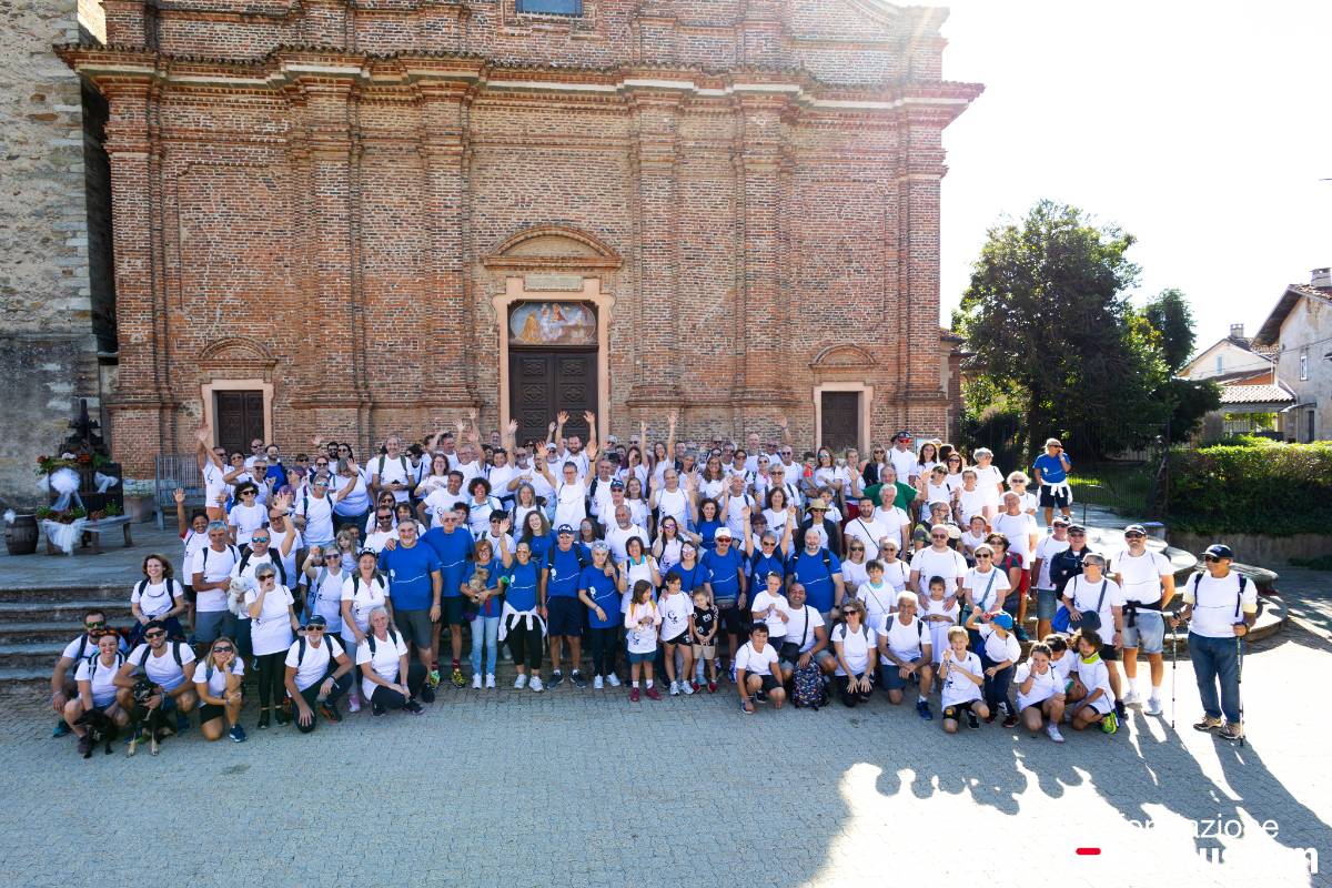 Foto di gruppo dei partecipanti a Wonnie in Giro 2025, evento di Fondazione FILA Museum.