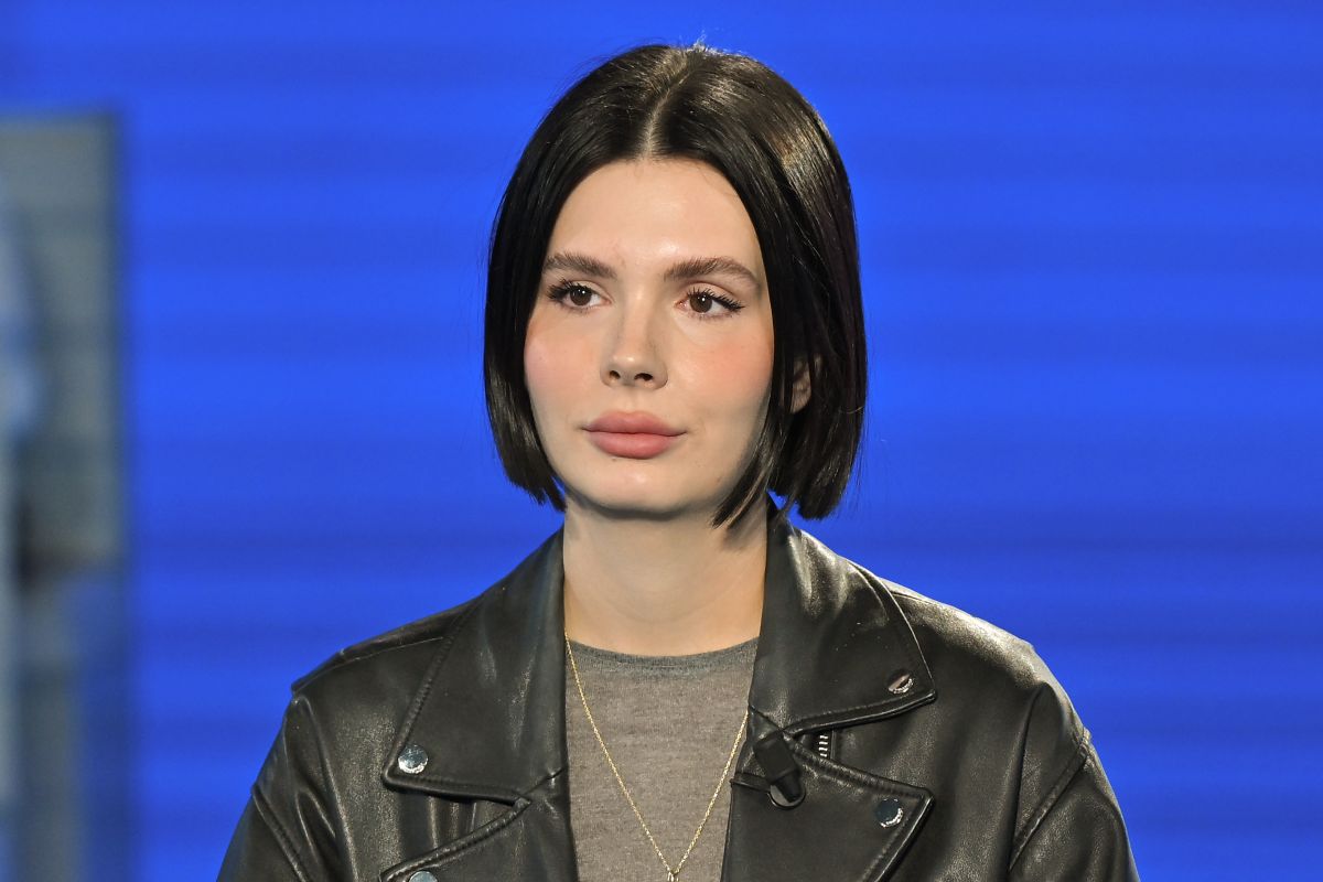 Primo piano di Evelina Sgarbi, figlia di Vittorio Sgarbi