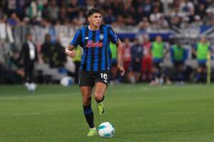 Raoul Bellanova durante una partita con l'Atalanta