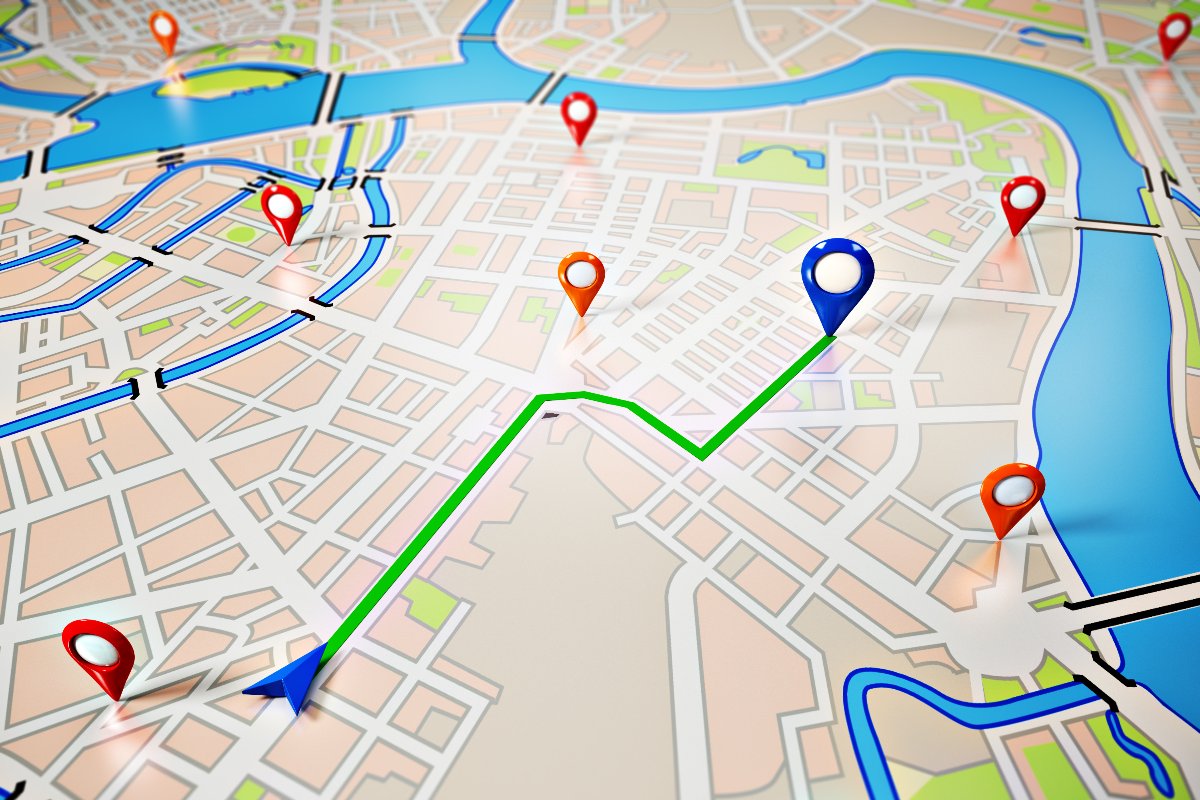 strade in una mappa con segnalini