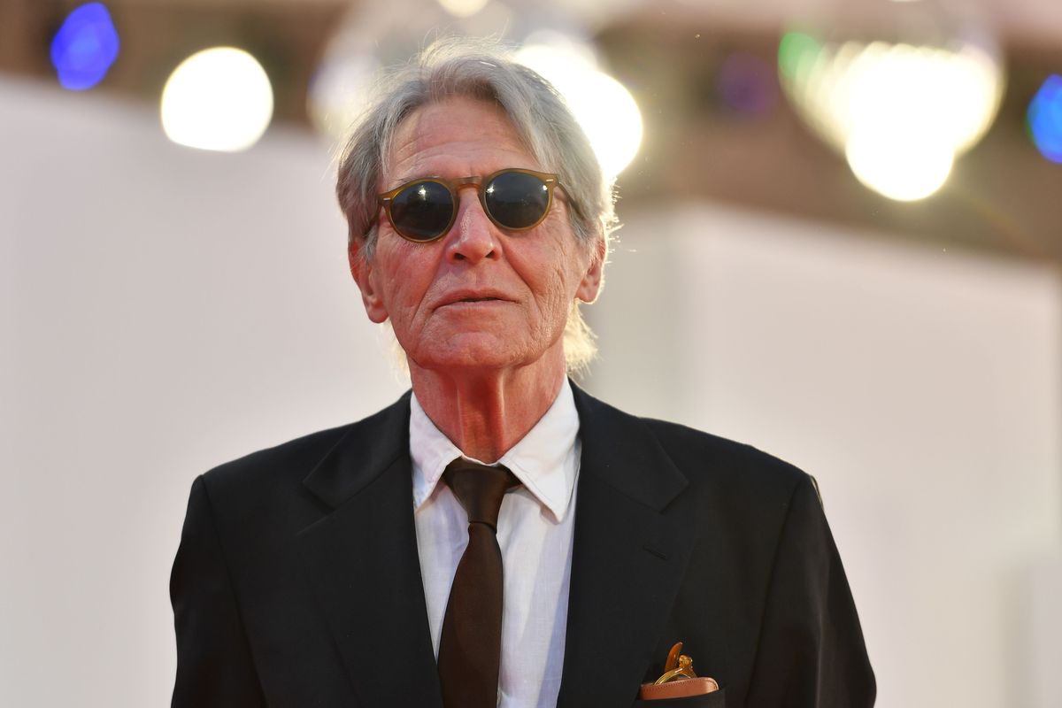 Carlo Cecchi con gli occhiali