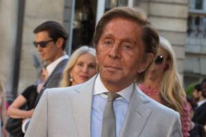primo piano di Valentino Garavani ad un evento