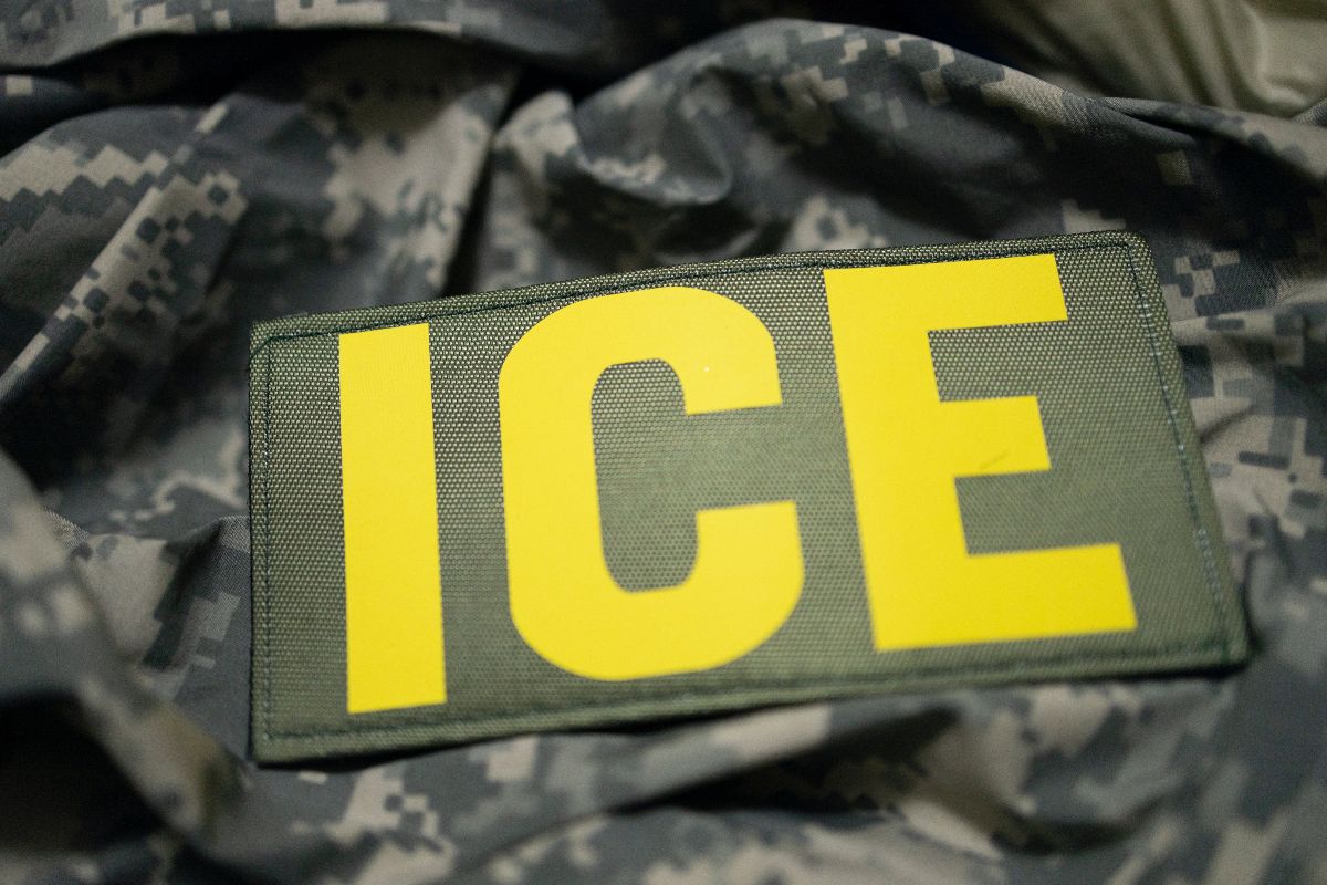 il logo dell'ICE, l'agenzia per l'immigrazione voluta da Trump