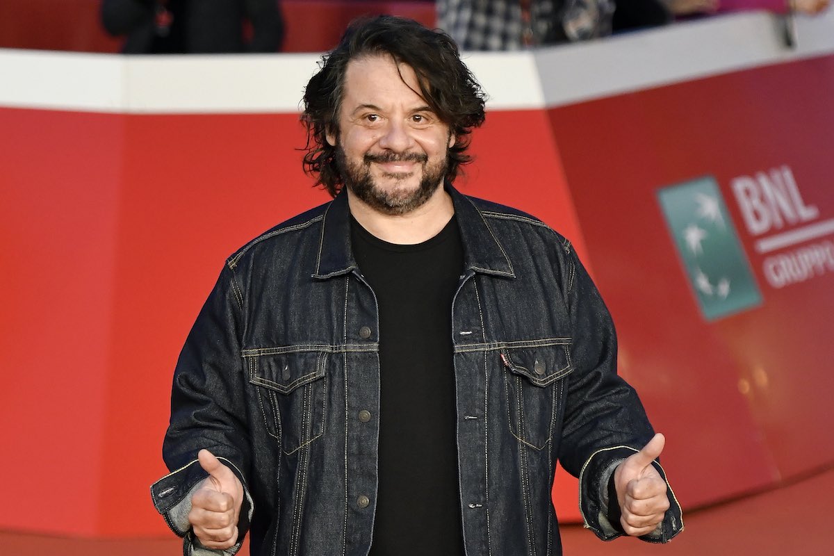 Lillo Petrolo sorride alla Festa del Cinema a Roma