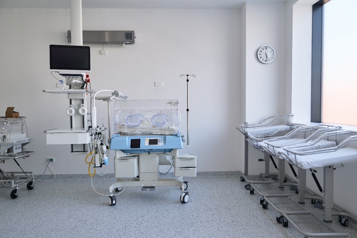 reparto di assistenza neonatale in ospedale