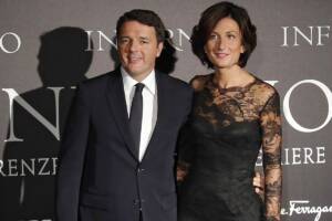 Matteo Renzi in compagnia della moglie Agnese Landini