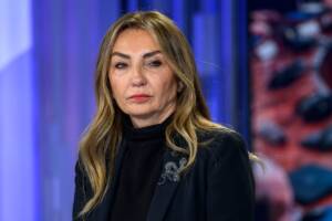 Un primo piano di Alessandra Ghisleri in una trasmissione tv