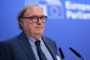 Cuno Jakob Tarfusser con gli occhiali