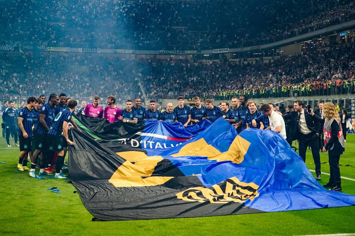 a San Siro l'Inter festeggia lo scudetto numero 21