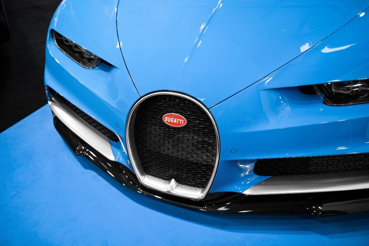 la Bugatti Chiron celeste