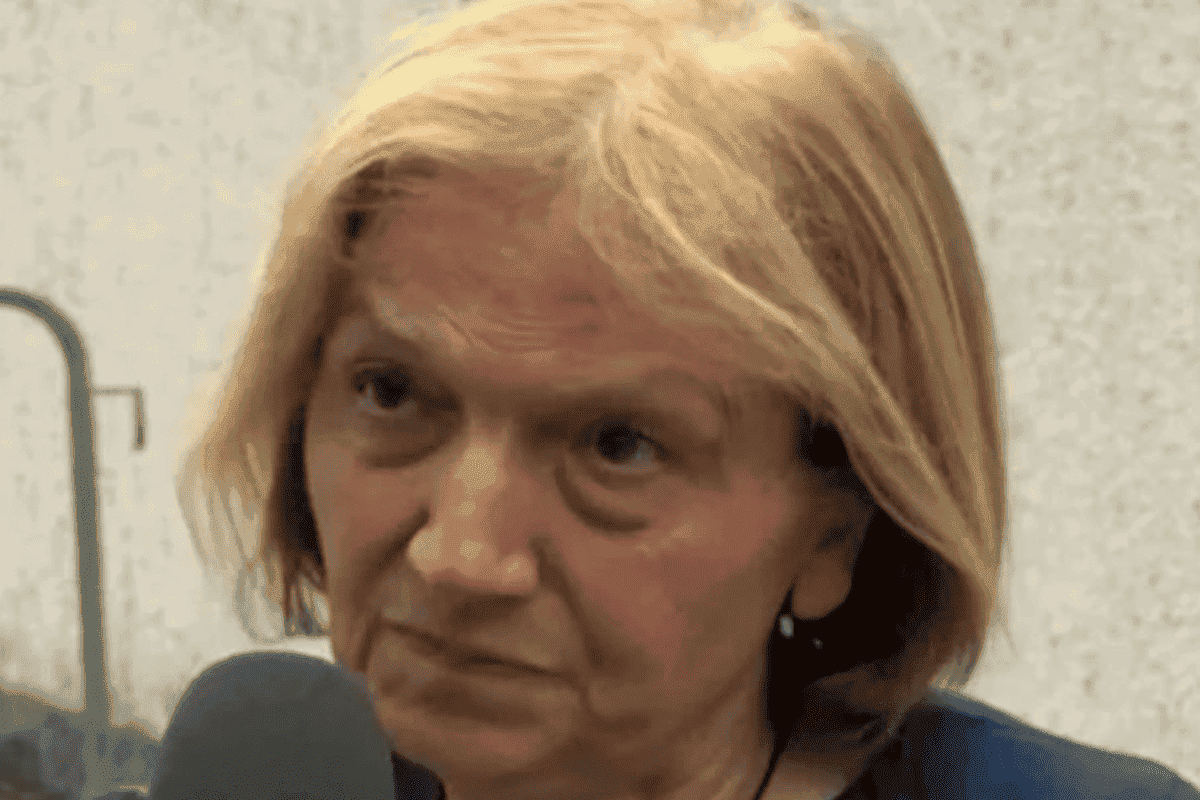 Rita Preda, madre di Chiara Poggi, intervistata dai giornalisti