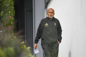 l'allenatore della Juventus Luciano Spalletti durante una seduta di allenamento a Torino