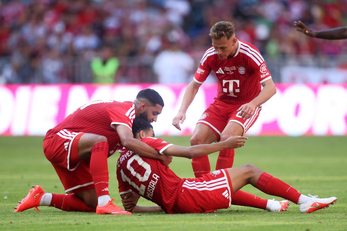 Saibari e Kimmich aiutano Musiala che si sta accasciando a terra