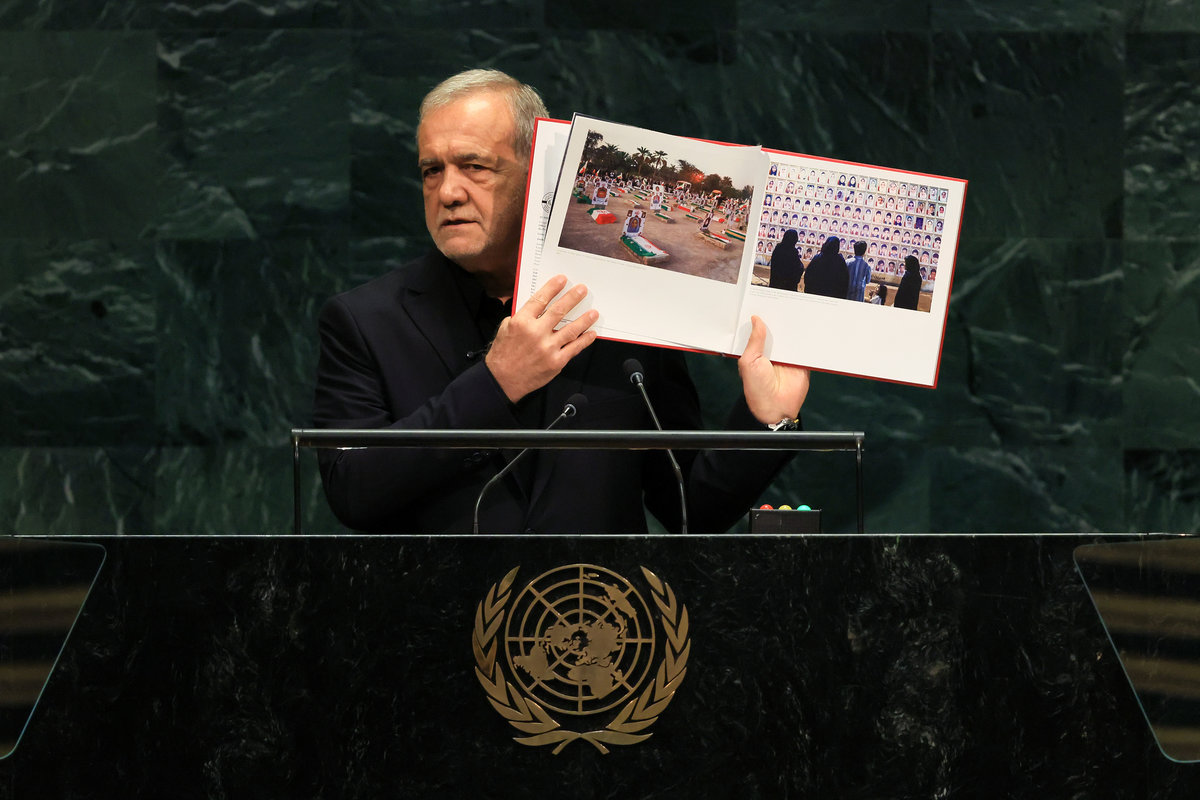 il presidente iraniano Masoud Pezeshkian all'Assemblea Generale Onu
