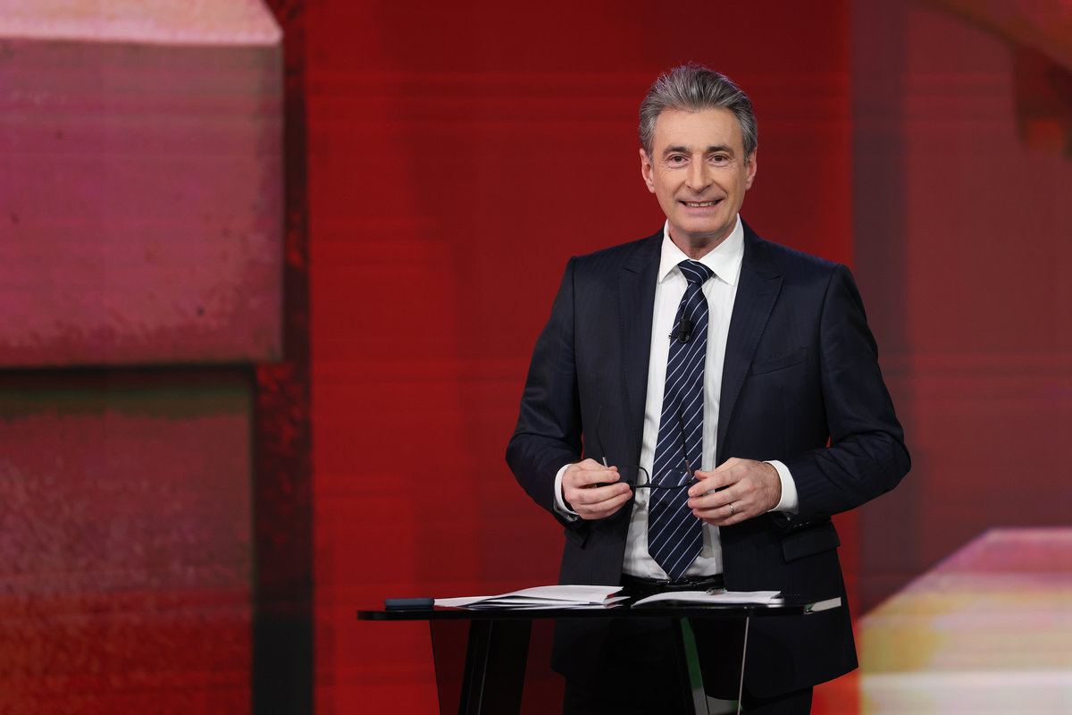 Milo Infante conduce Ore 14 in tv