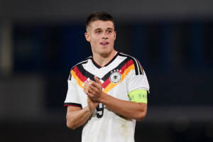 l'attaccante Nicolò Tresoldi con la maglia della Germania U21